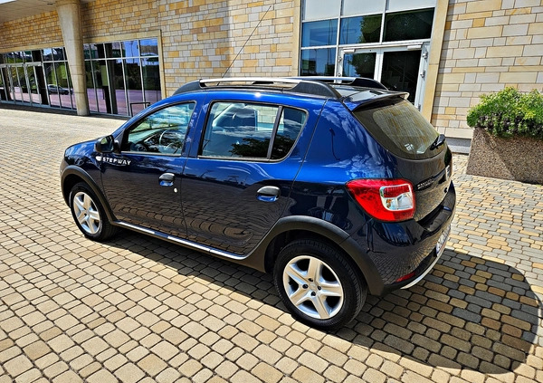 Dacia Sandero Stepway cena 32900 przebieg: 85000, rok produkcji 2016 z Częstochowa małe 191